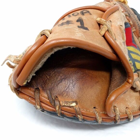 Mizuno MZ C1060 Pro-Scoop Professional Model Catchers Mitt Glove RHT MZC 1060 - Picture 4 of 9